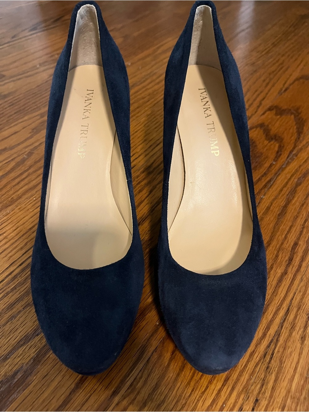 Ivanka Trump Navy Suede Classic Slim Round-Toe Pumps